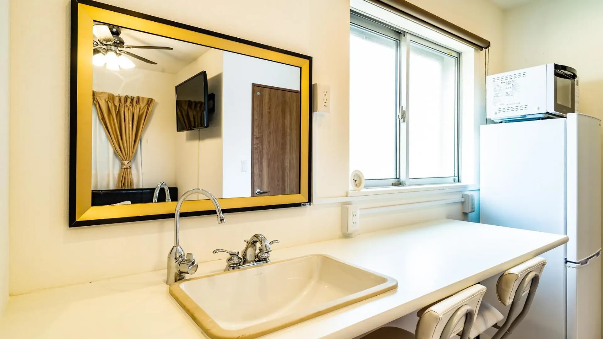 53, Yahiro 5, Private House Rental Tokio 0*,  Japón